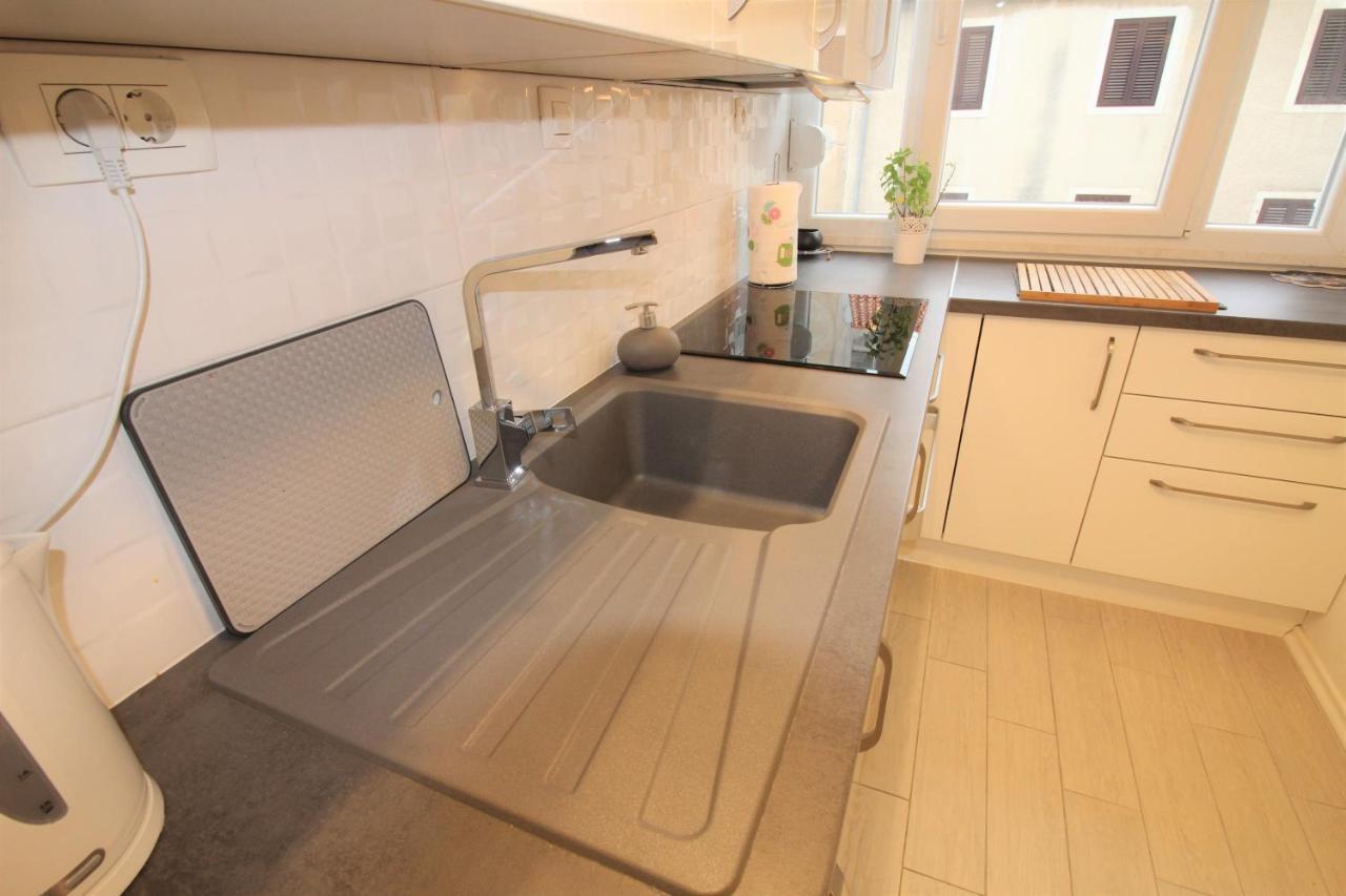 Apartment Pia Šibenik Esterno foto