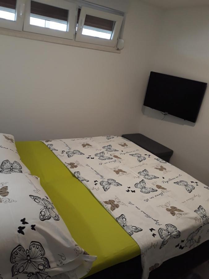 Apartment Pia Šibenik Esterno foto